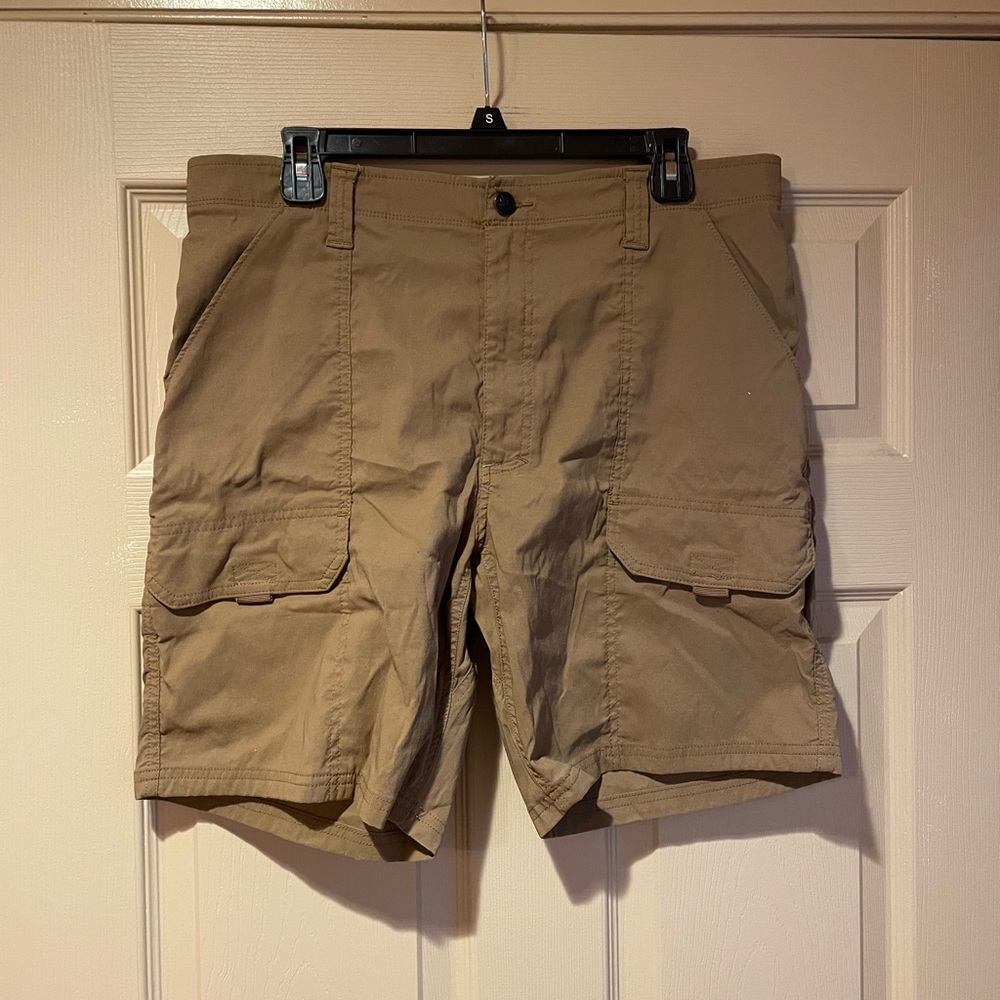 Wrangler Outdoor Care 307 Men's Dark Tan Cargo Shorts, Multiple Pockets, Sz 34